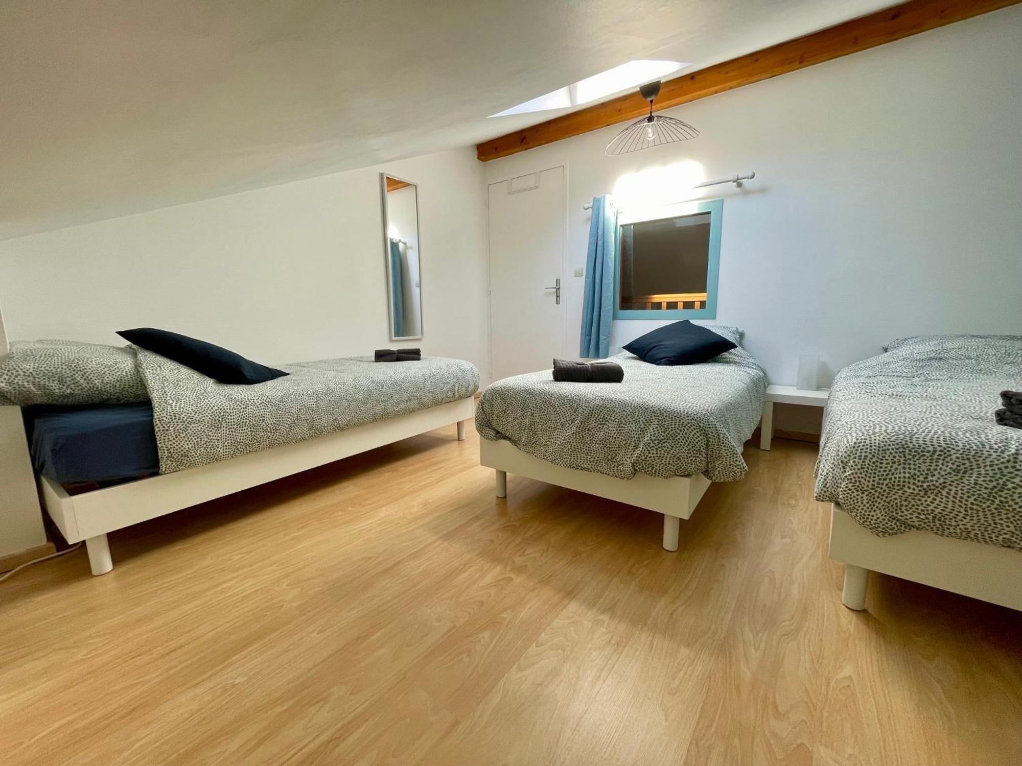 Hébergement de vacances Bngo I Maison Terracotta I Jardin, Garage, 3 Chambres, 9 Personnes *