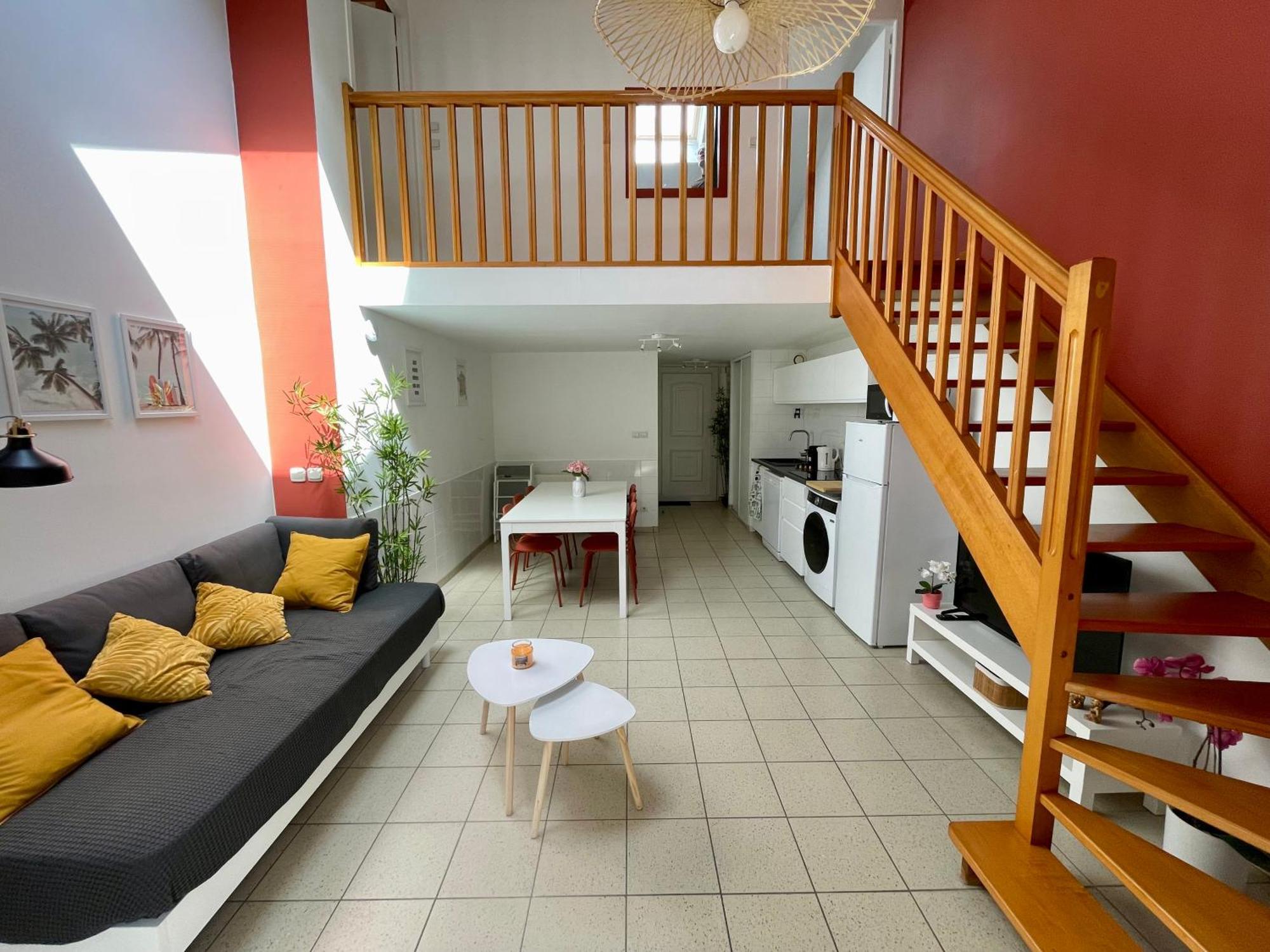 Bngo I Maison Terracotta I Jardin, Garage, 3 Chambres, 9 Personnes Hébergement de vacances